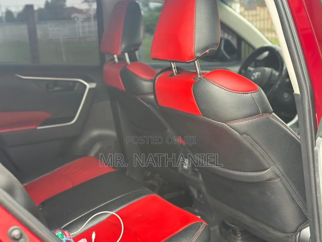 Toyota RAV4 Hybrid 2020 Red