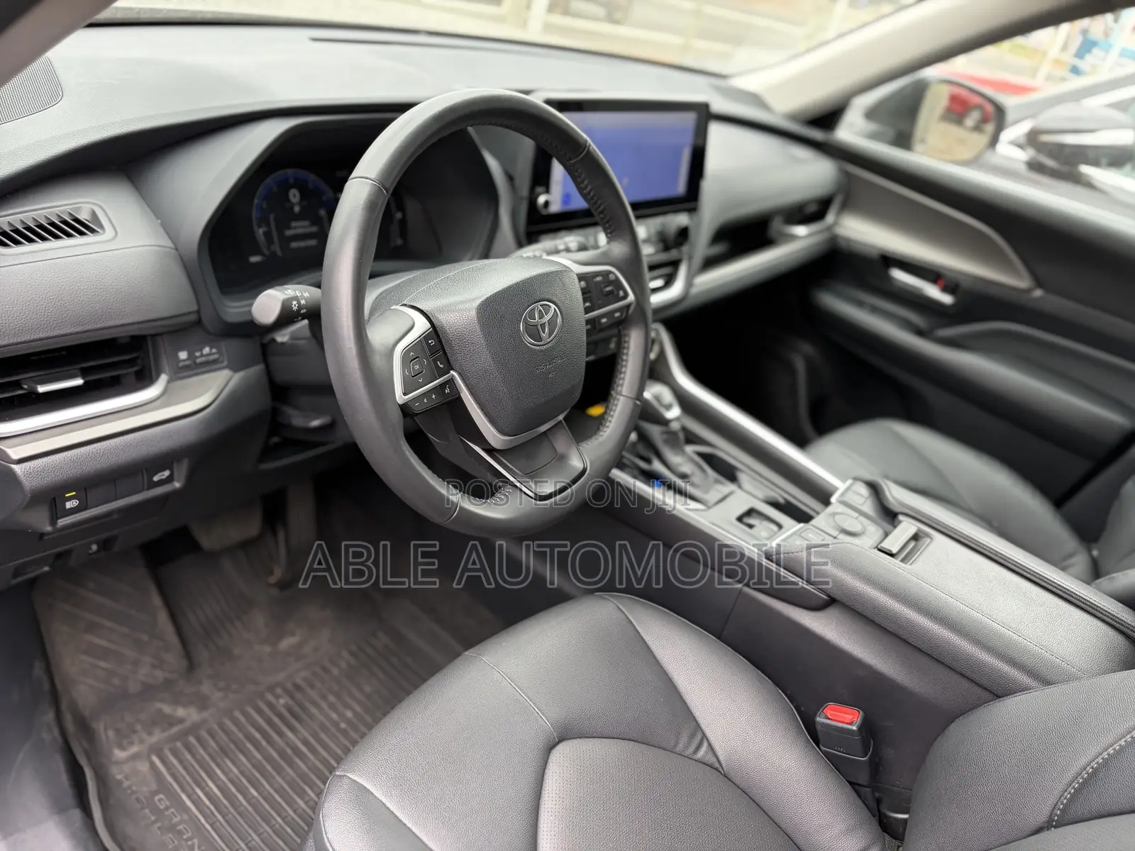 Toyota Highlander XLE AWD 2024 Blue