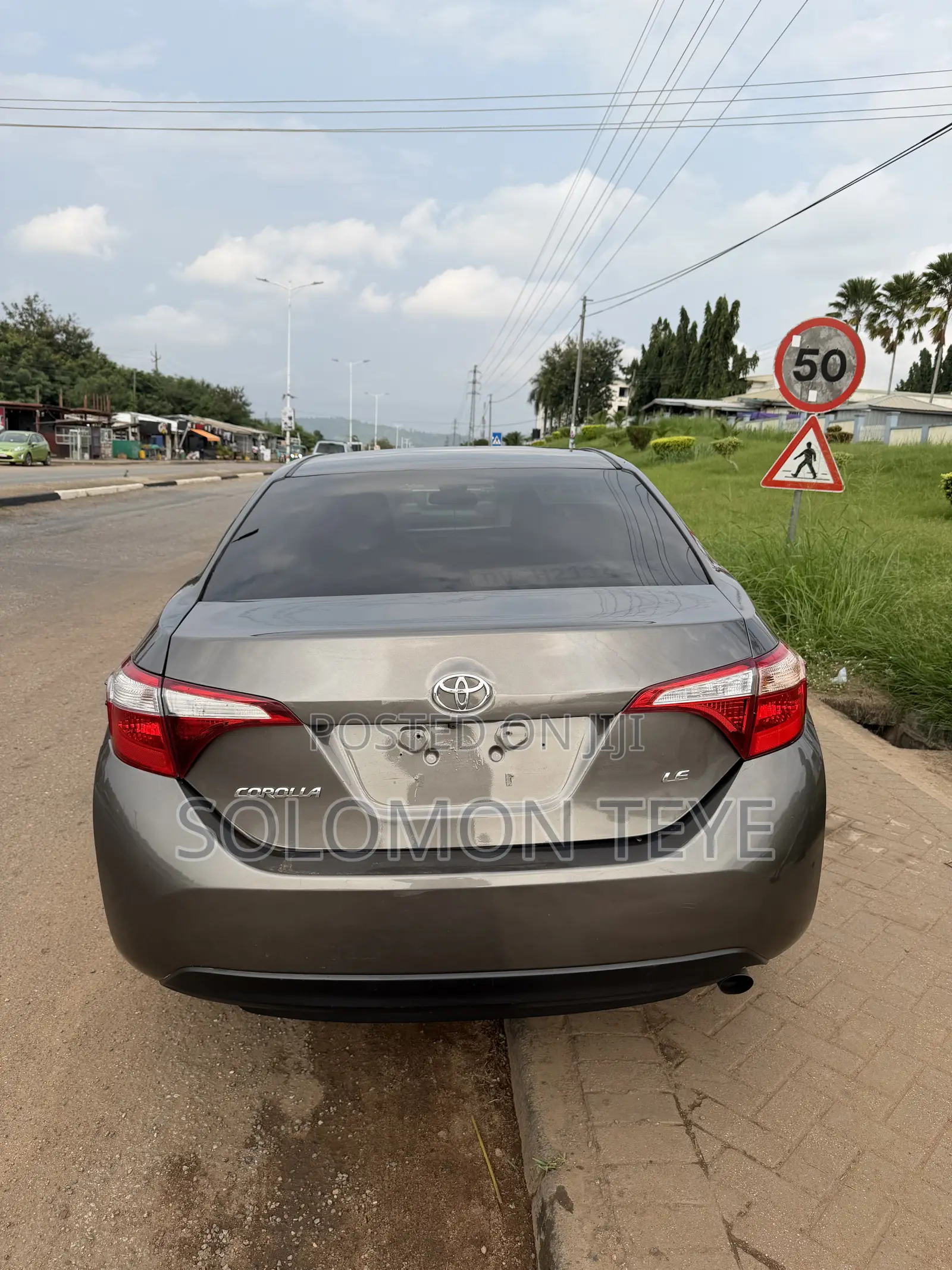 Toyota Corolla L (1.8L 4cyl 2A) 2018 Gray