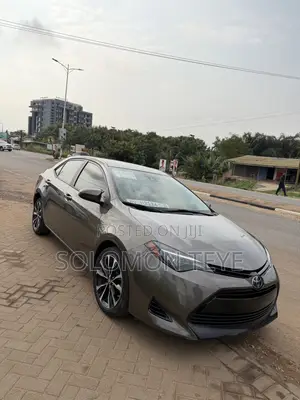 Toyota Corolla L (1.8L 4cyl 2A) 2018 Gray
