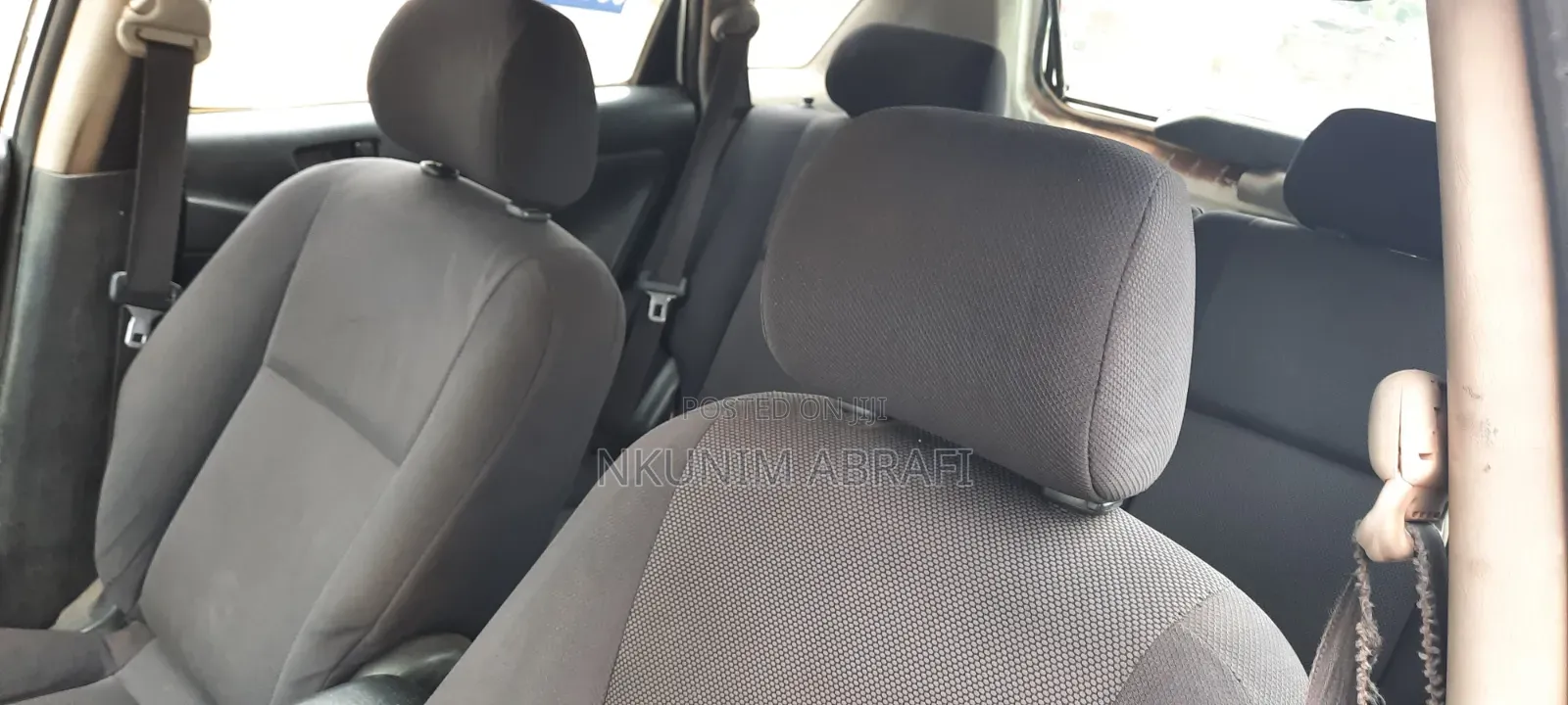 Pontiac Vibe Automatic 2003 White