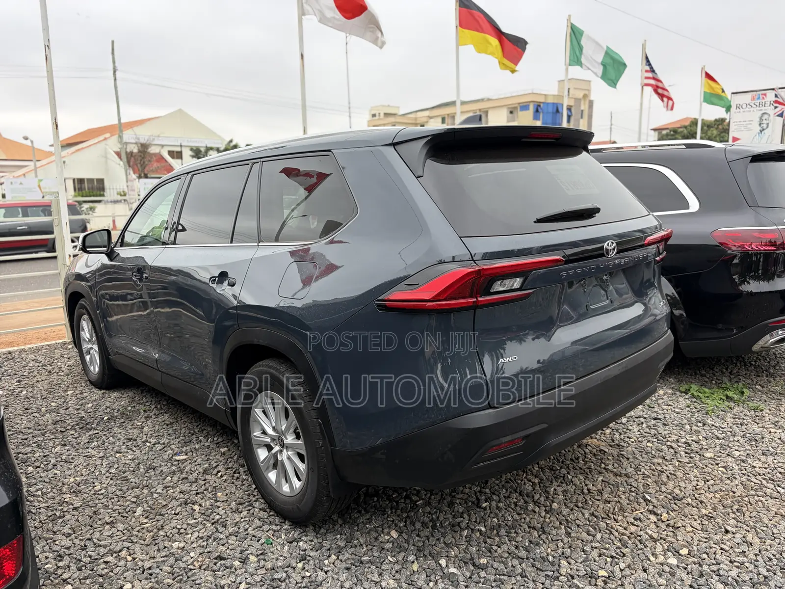 Toyota Highlander XLE AWD 2024 Blue