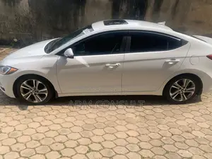 Hyundai Elantra Sport 2018 White