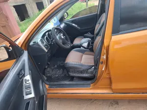 Toyota Matrix 2006 Gold