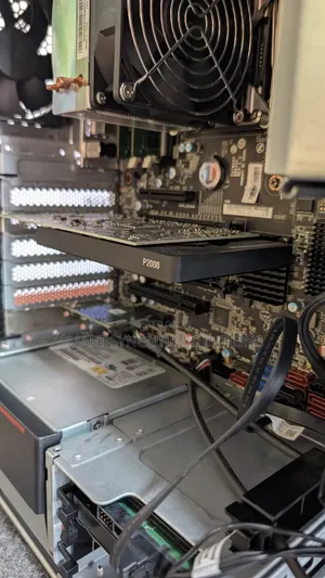 Desktop Computer Lenovo ThinkStation P520 64GB Intel Xeon HDD+SSD 2T