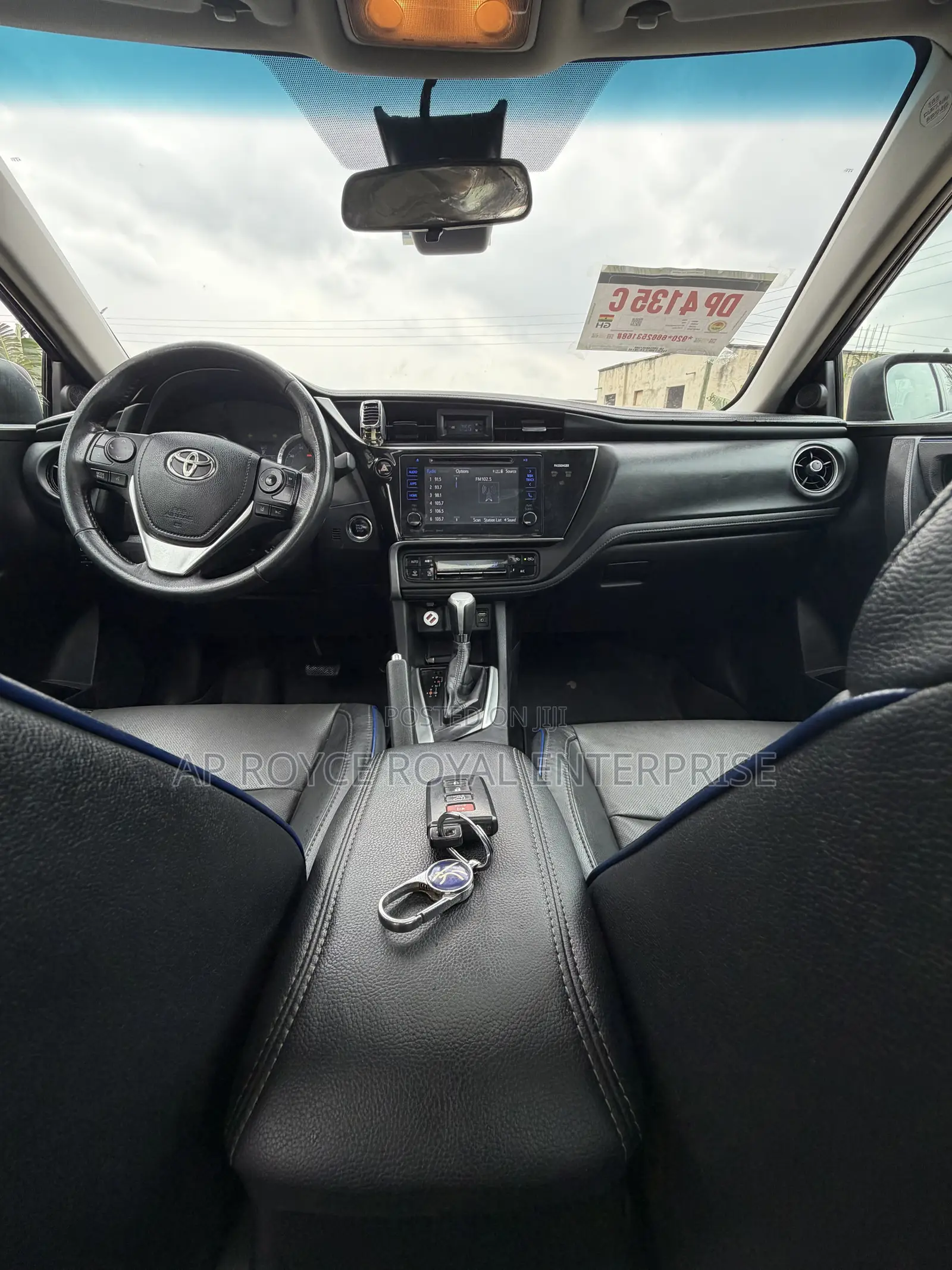 Toyota Corolla SE Special Edition 4dr Sedan (1.8L 4cyl CVT) 2017 Blue
