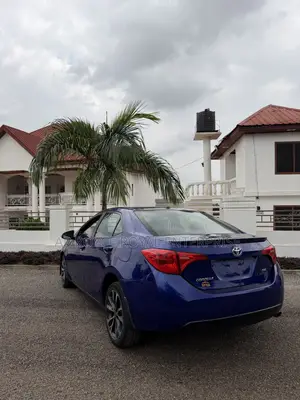Toyota Corolla SE Special Edition 4dr Sedan (1.8L 4cyl CVT) 2017 Blue