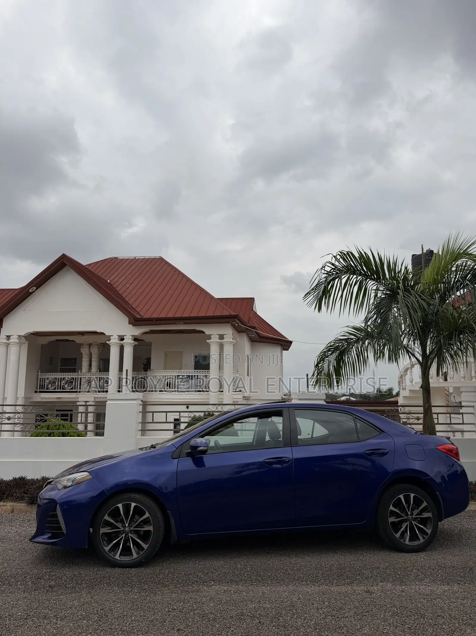 Toyota Corolla SE Special Edition 4dr Sedan (1.8L 4cyl CVT) 2017 Blue