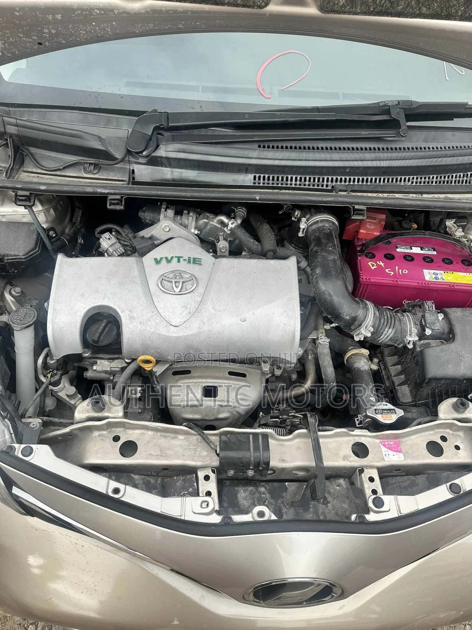 Toyota Vitz 2016 Ivory