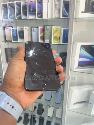 Apple iPhone 7 Plus 32 GB Black