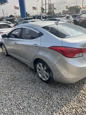 Hyundai Avante 2012 Silver