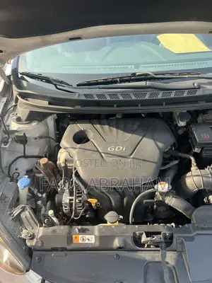 Hyundai Avante 2012 Silver
