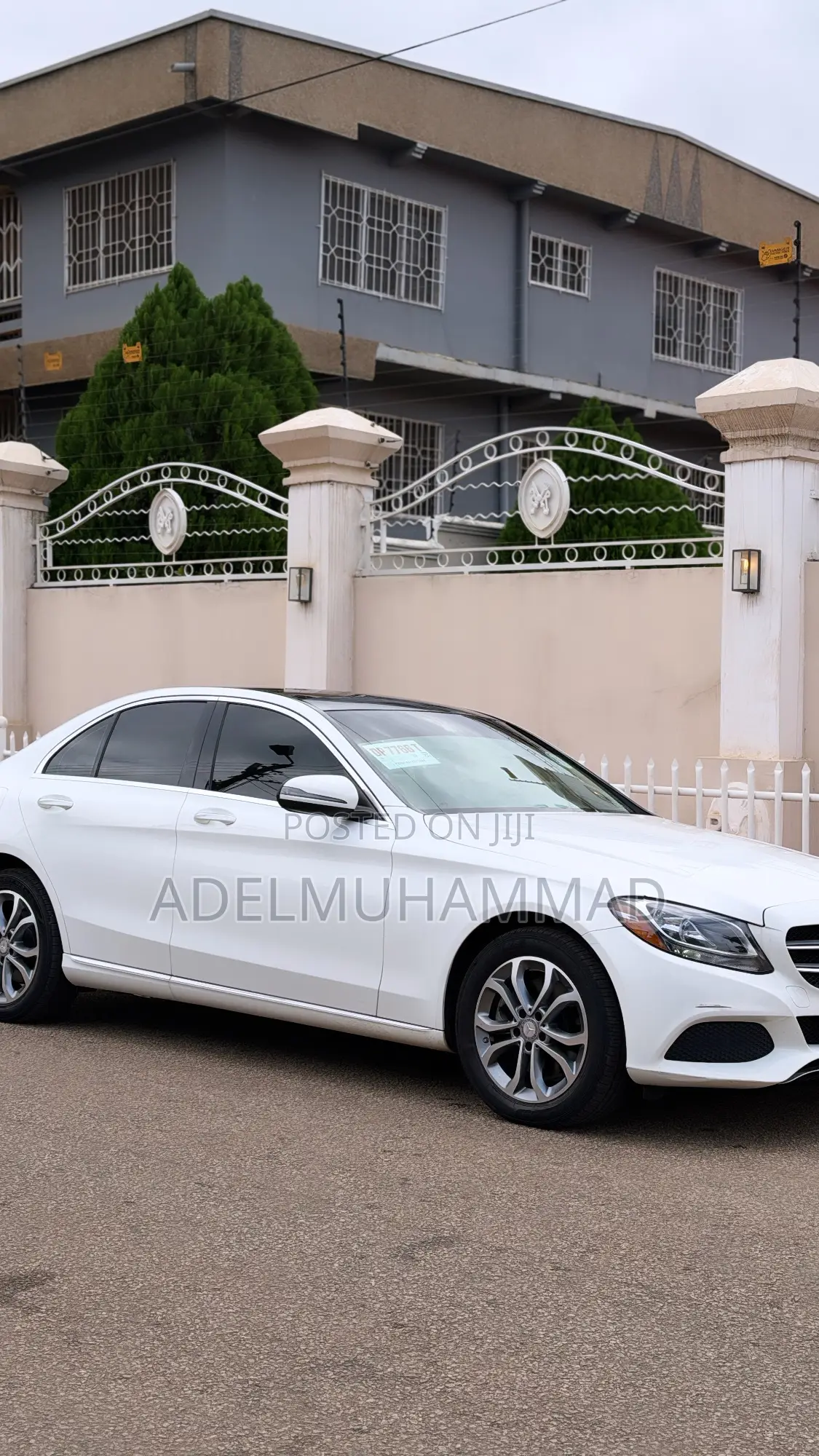 Mercedes-Benz C300 Luxury 4matic Sedan AWD (2.0L 4cyl 7A) 2017 Beige