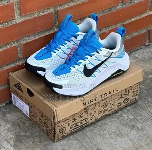 Original Nike Trail 10 Runner White/Blue