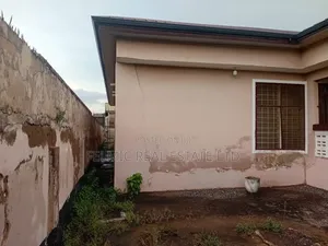 3bdrm House in Felmic Real Estate, Mile 7 for sale