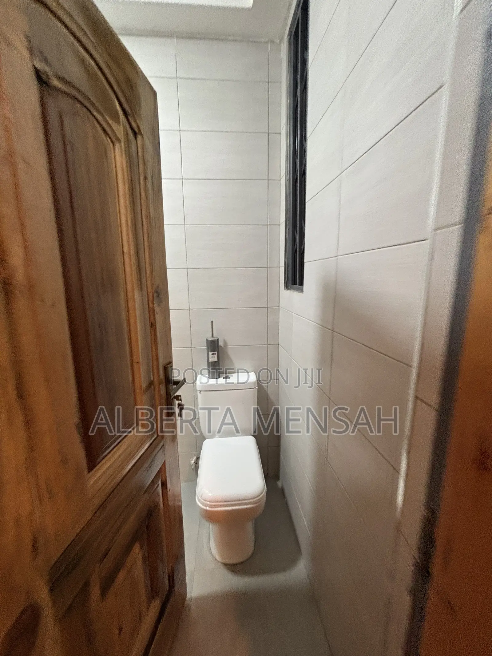 5bdrm Duplex in Adenta Housing Down for rent