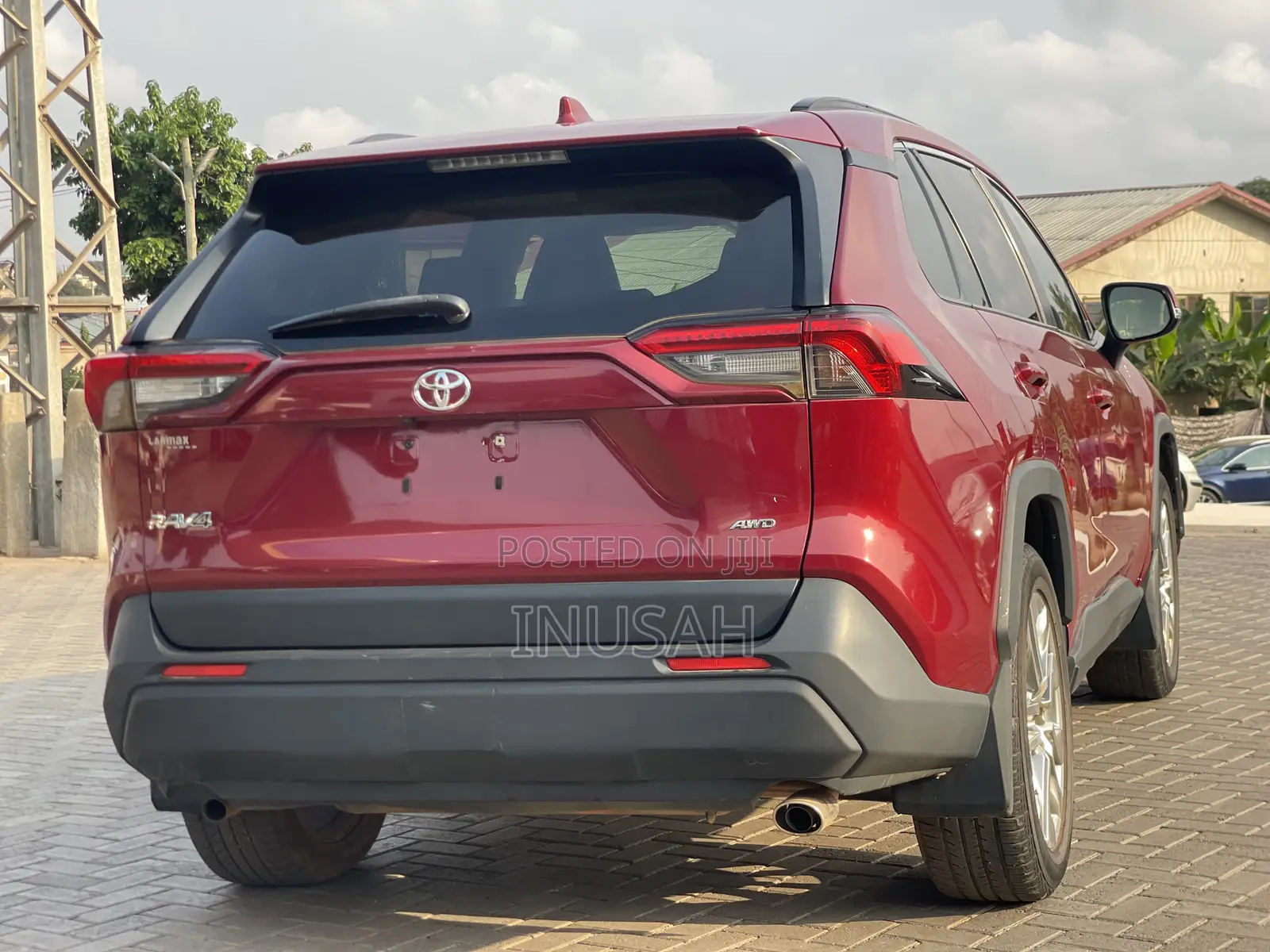 Toyota RAV4 XLE AWD 2019 Red