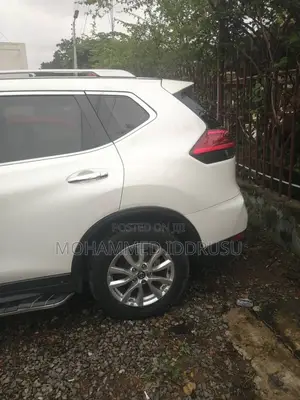 Nissan X-Trail 2.5 Petrol AWD 2018 White