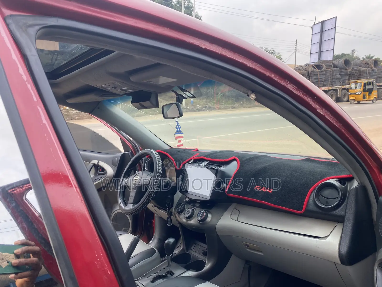 Toyota RAV4 2.5 4x4 2010 Red
