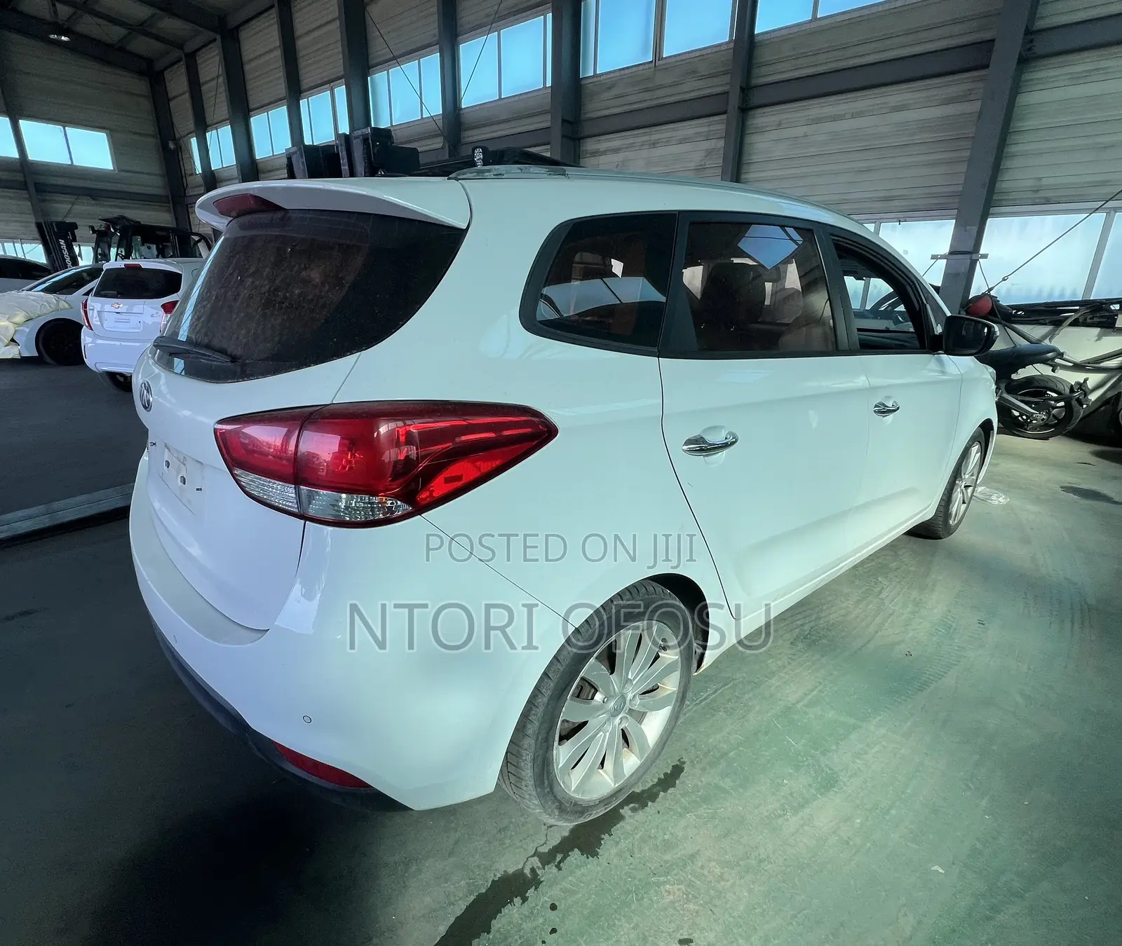 Kia Carens 2014 White