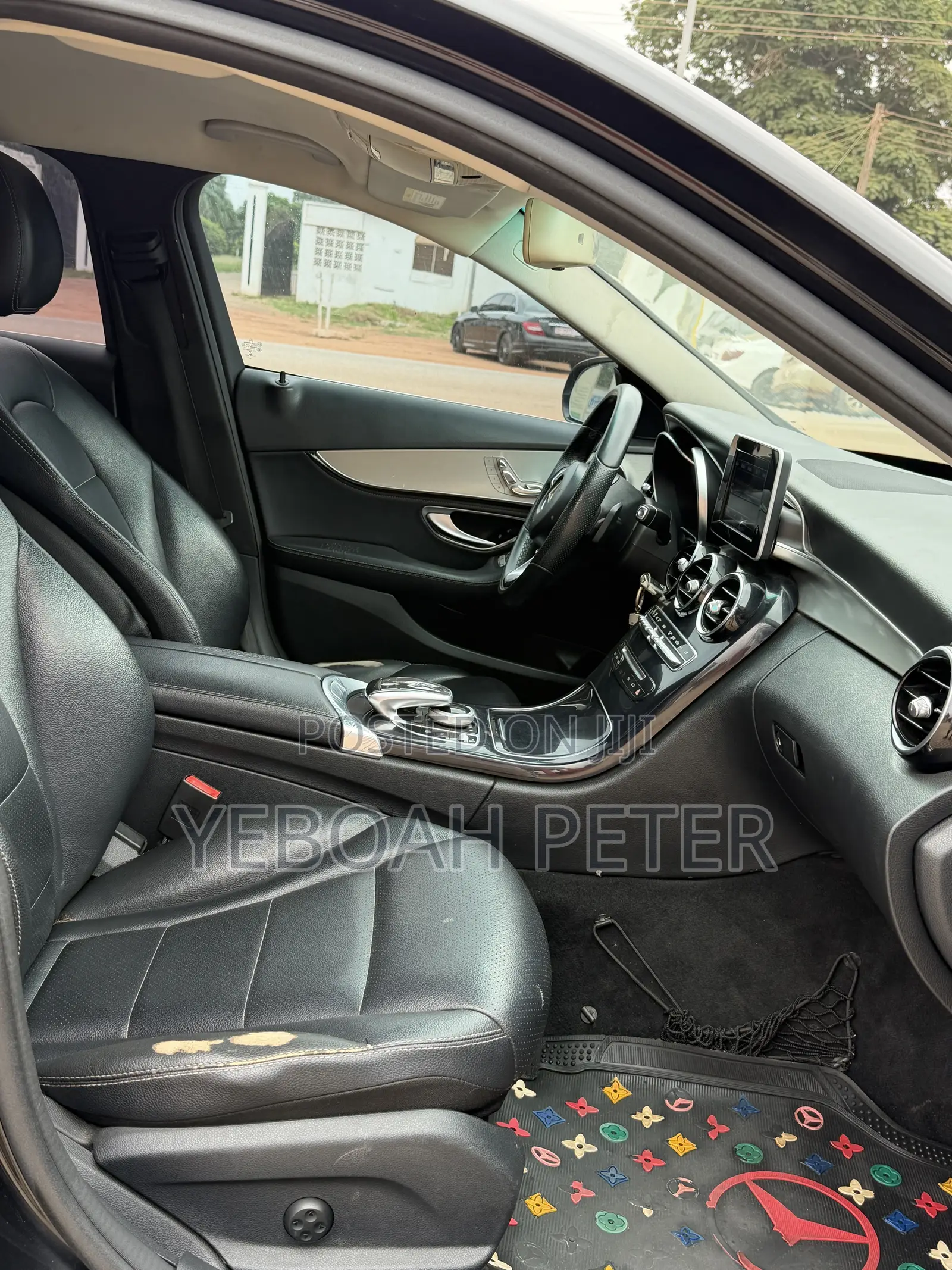 Mercedes-Benz C300 2015 Black