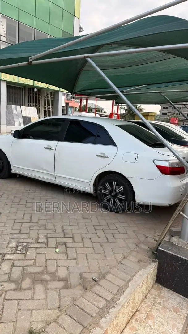 Toyota Premio 2010 White