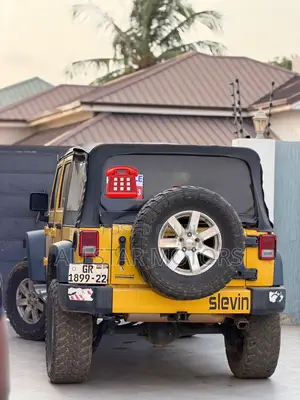 Jeep Wrangler Unlimited Sport 2012 Yellow