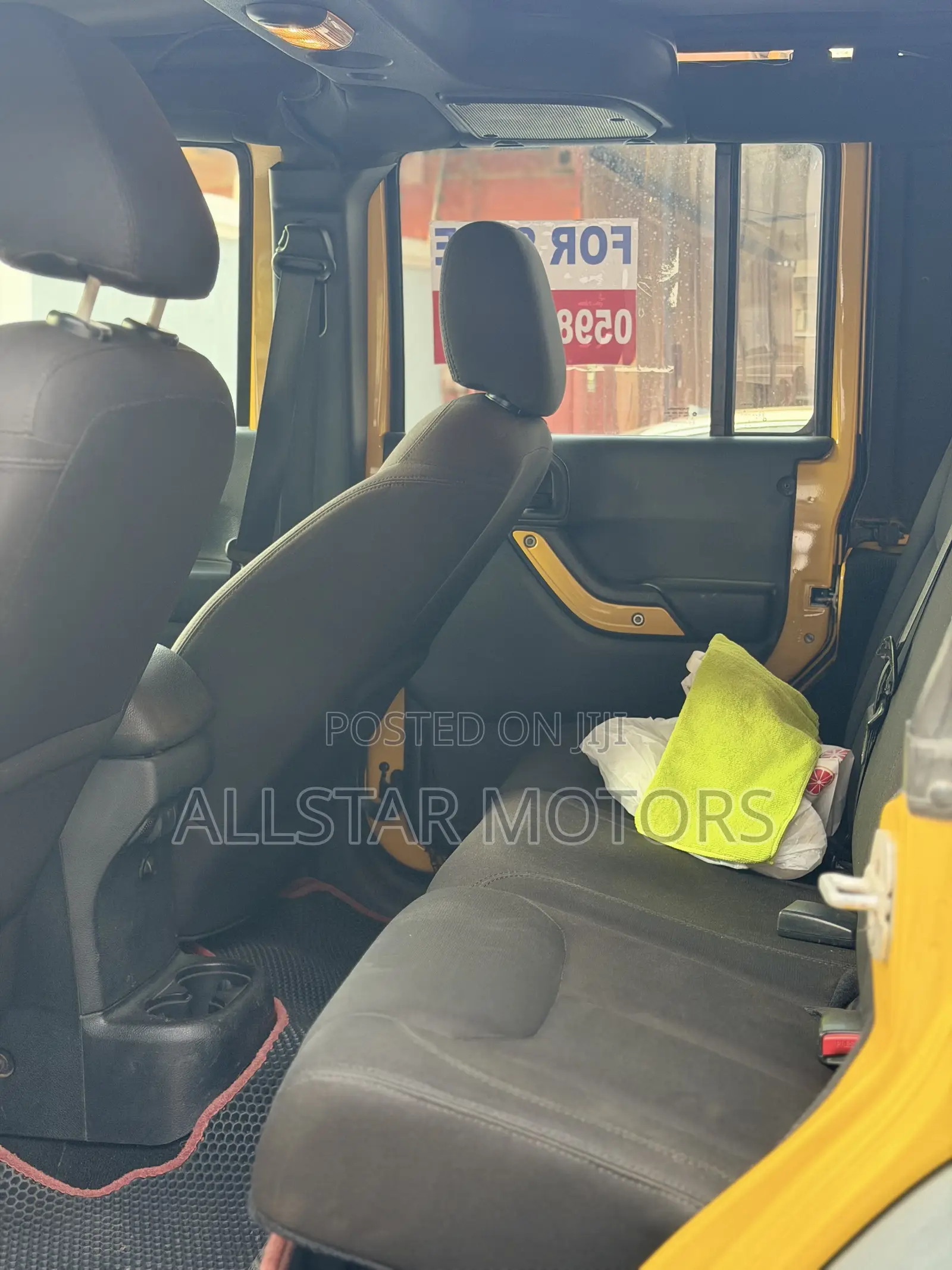 Jeep Wrangler Unlimited Sport 2012 Yellow