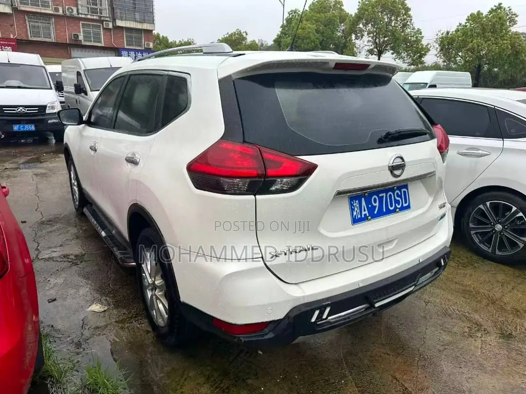 Nissan X-Trail 2.5 Petrol AWD 2018 White