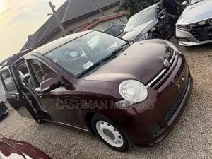Toyota Sienta 1.5 FWD 2012 Burgundy