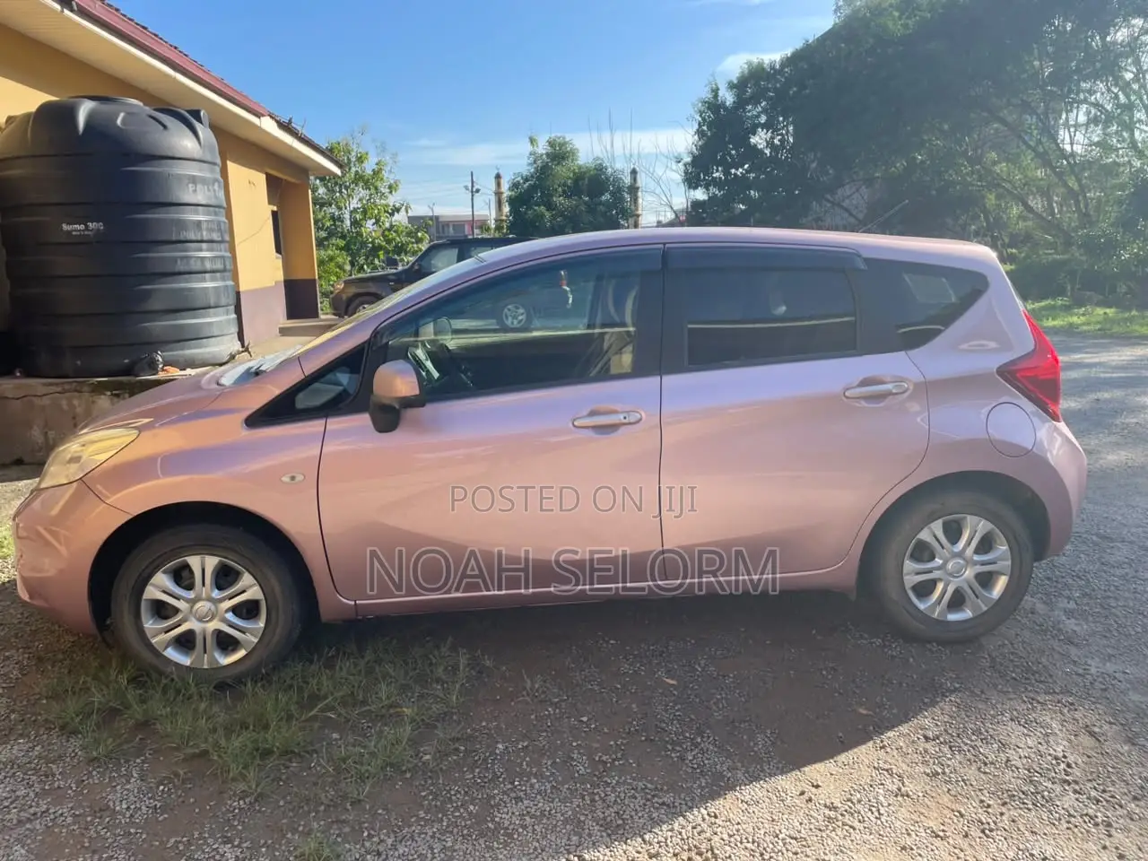 Nissan Note 1.2 Petrol 2014 Pink