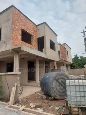 3bdrm House in 3 Bedroom House, Papao for sale