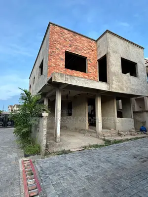 3bdrm House in 3 Bedroom House, Papao for sale