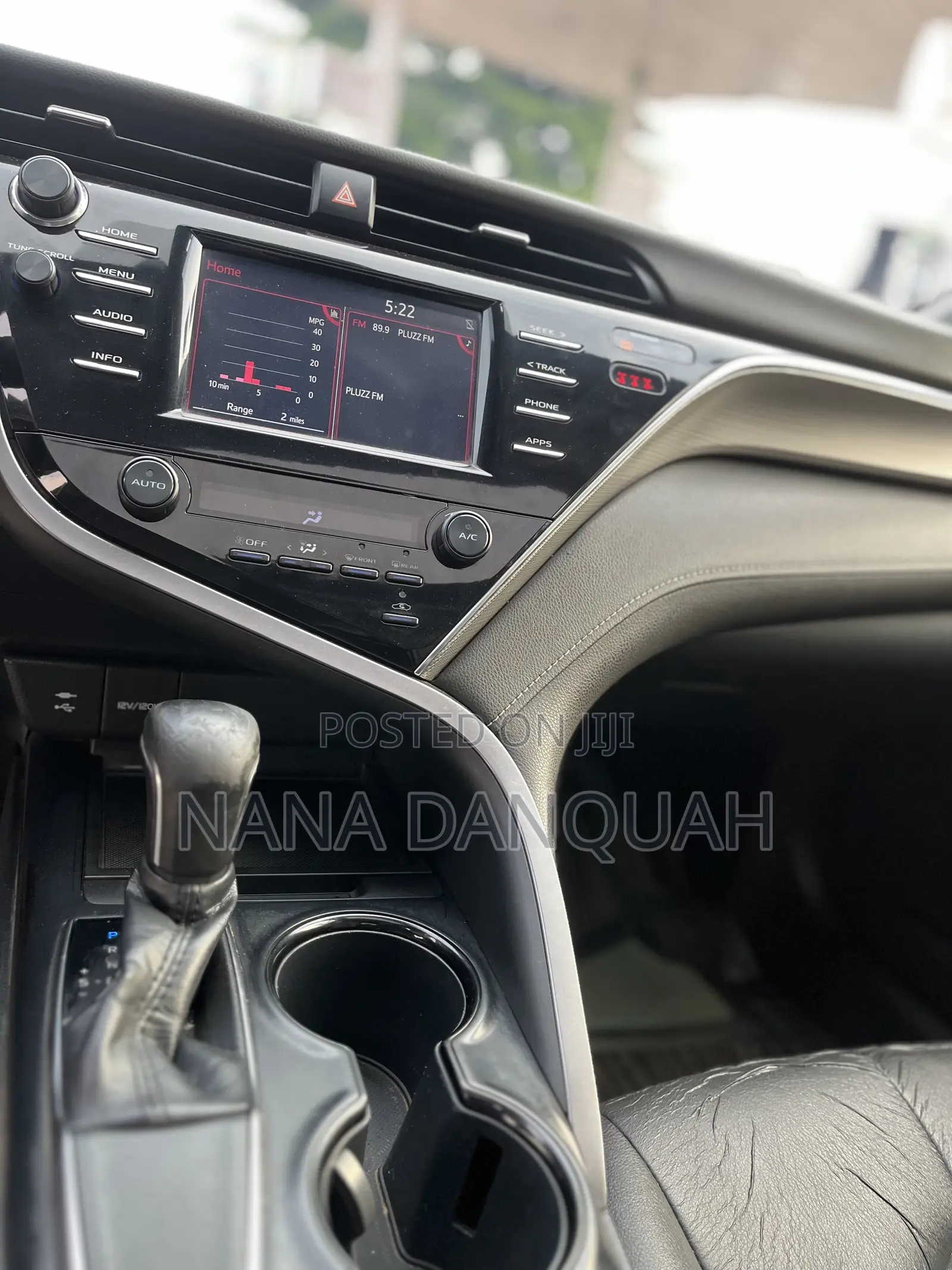 Toyota Camry SE 4dr Sedan (2.5L 4cyl 6A) 2017 Black