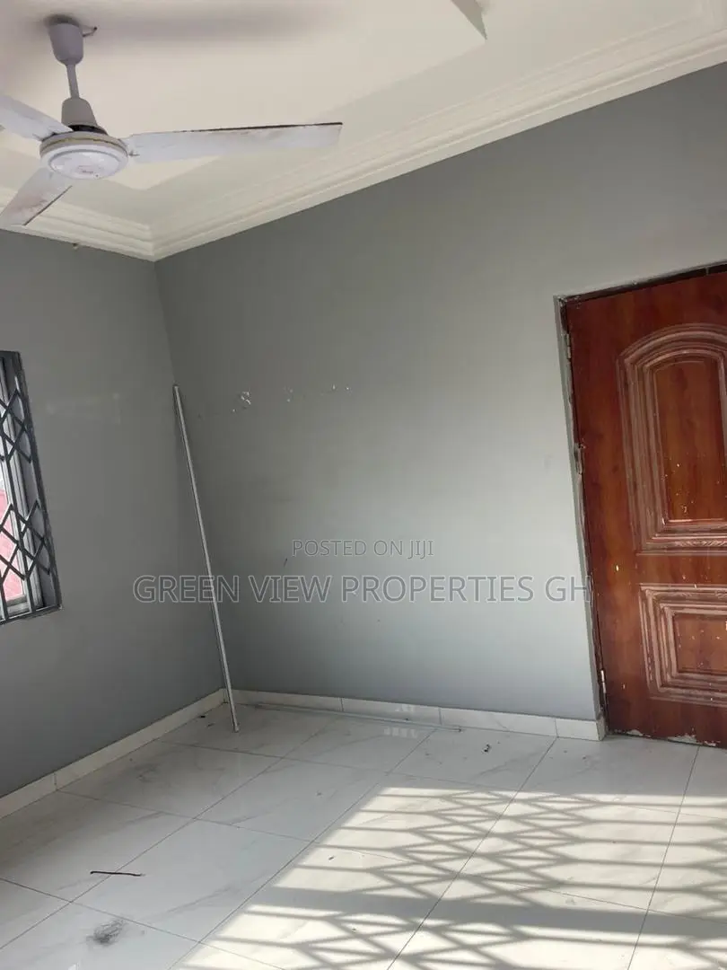 2bdrm Apartment in West Hills Mall Area for rent