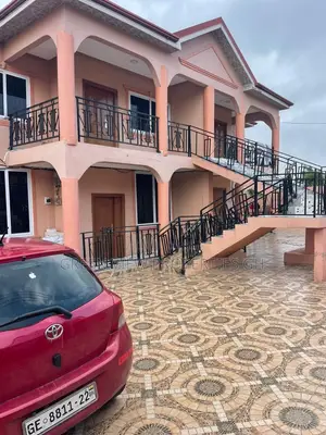 2bdrm Apartment in West Hills Mall Area for rent