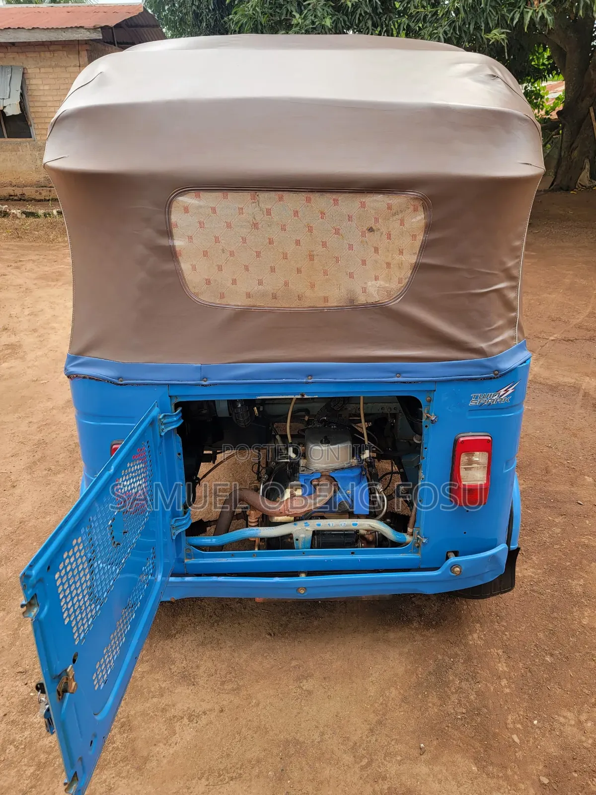 Bajaj RE 2022 Blue
