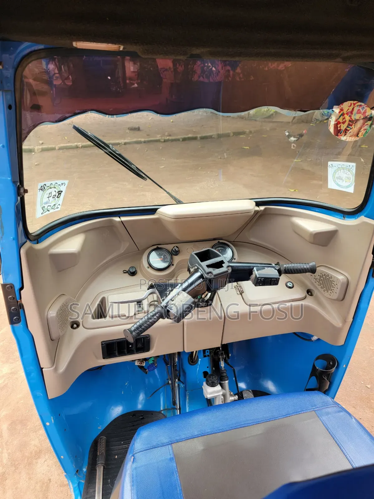 Bajaj RE 2022 Blue