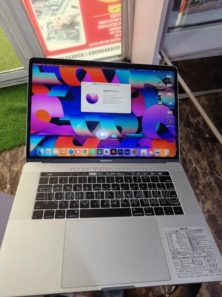 Laptop Apple MacBook Pro 2016 16GB Intel Core i7 SSD 500GB