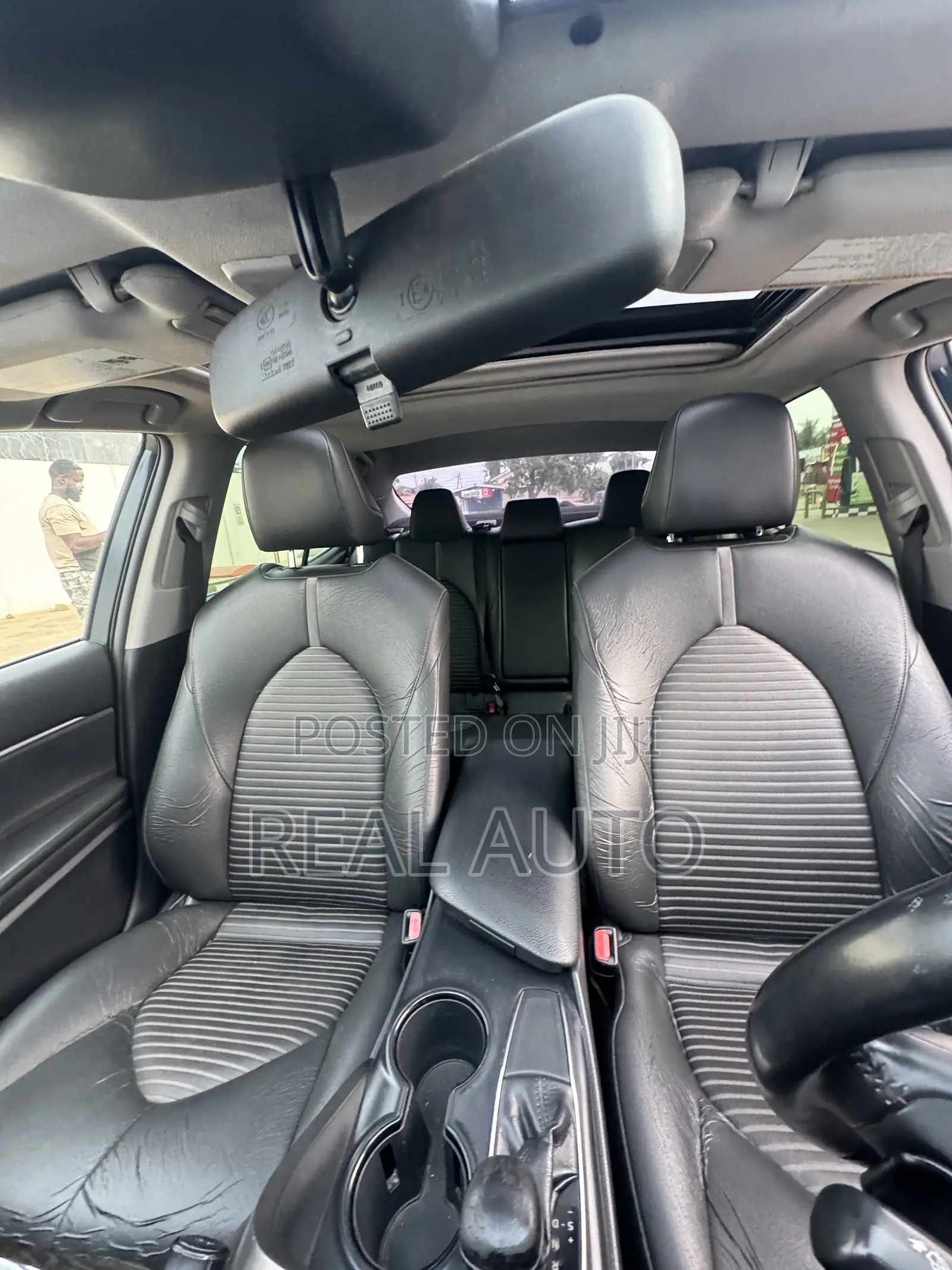 Toyota Camry SE 4dr Sedan (2.5L 4cyl 6A) 2017 Blue