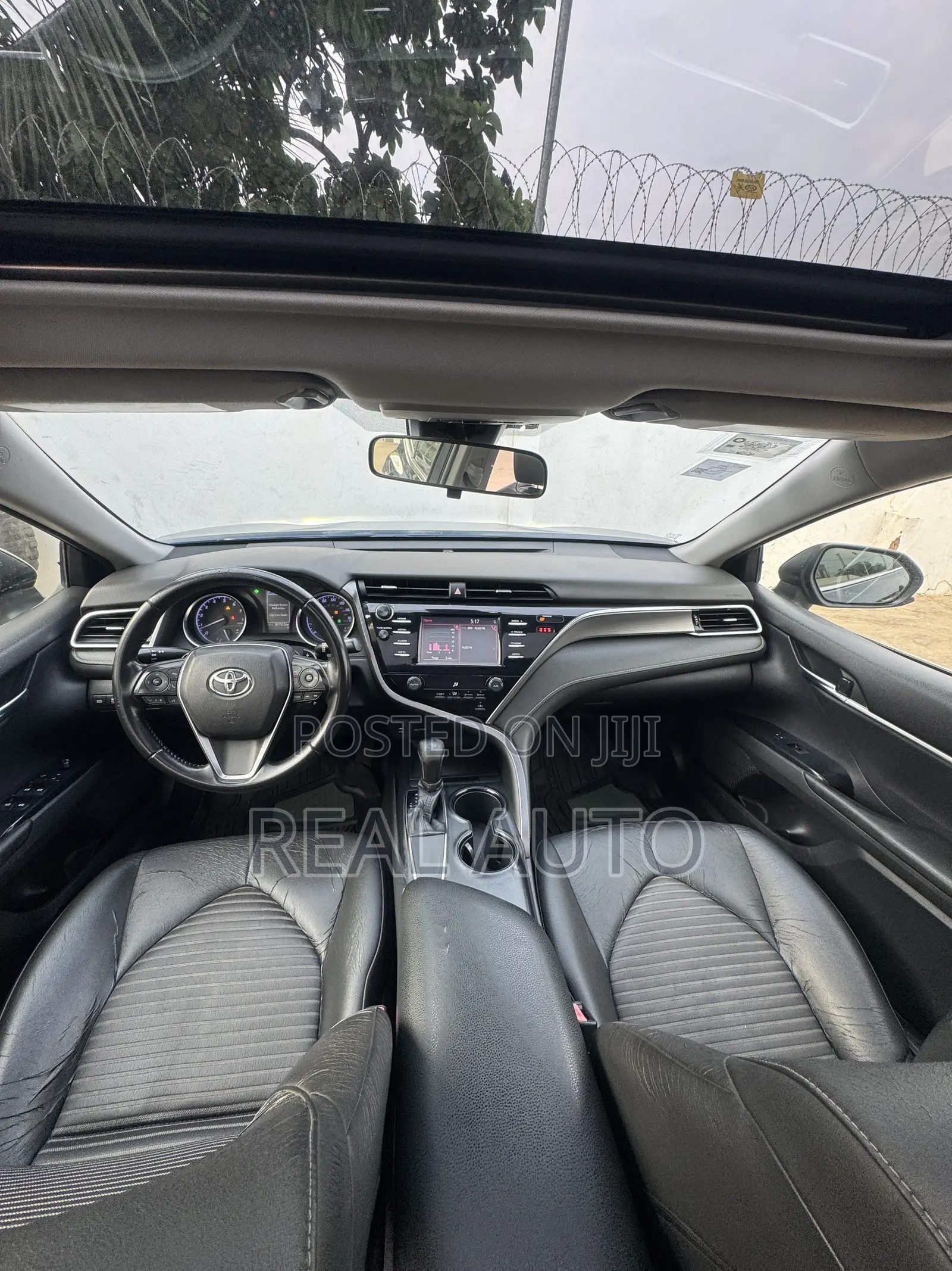 Toyota Camry SE 4dr Sedan (2.5L 4cyl 6A) 2017 Blue