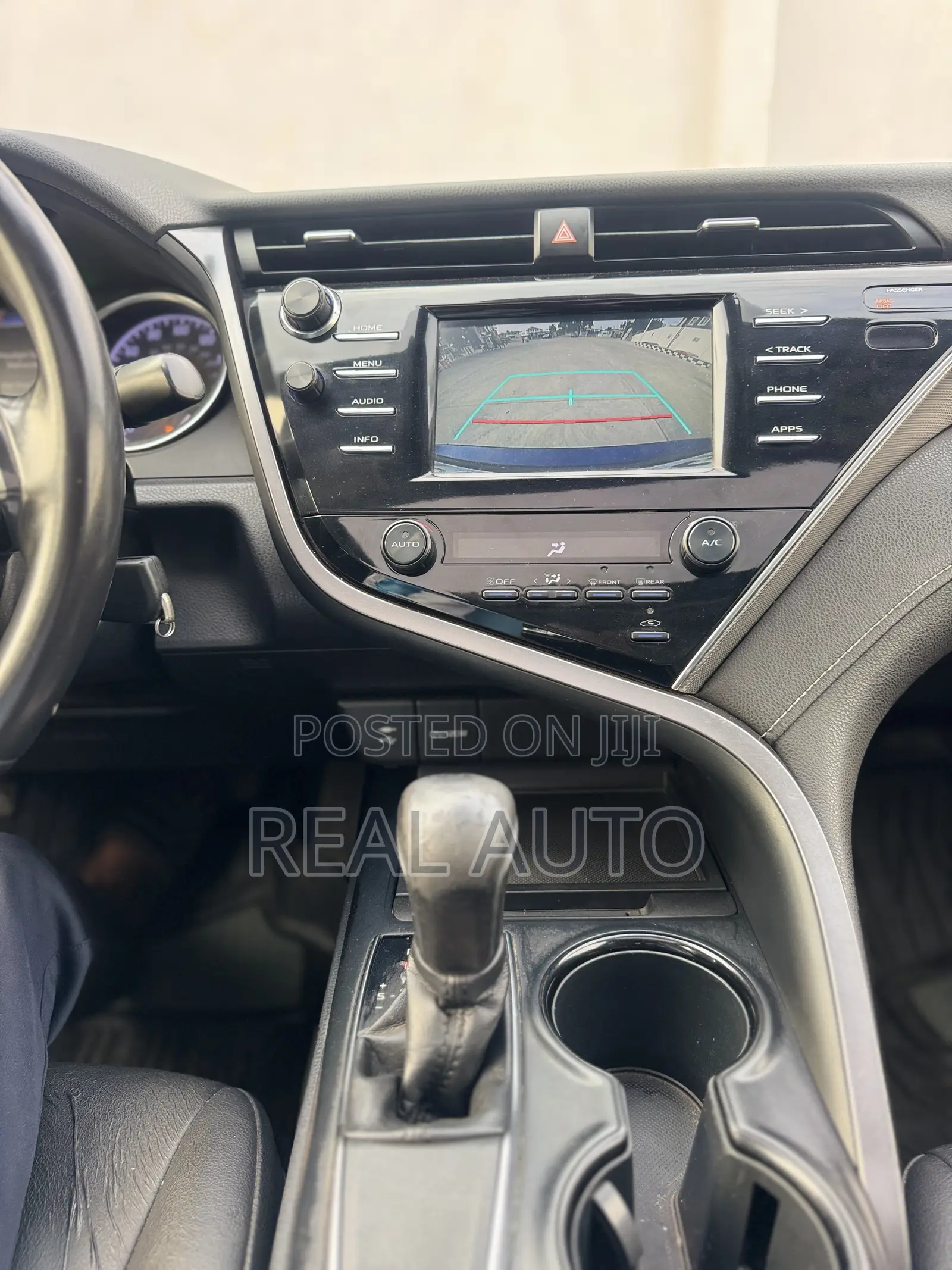 Toyota Camry SE 4dr Sedan (2.5L 4cyl 6A) 2017 Blue