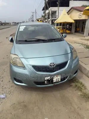 Toyota Belta 2010 Green