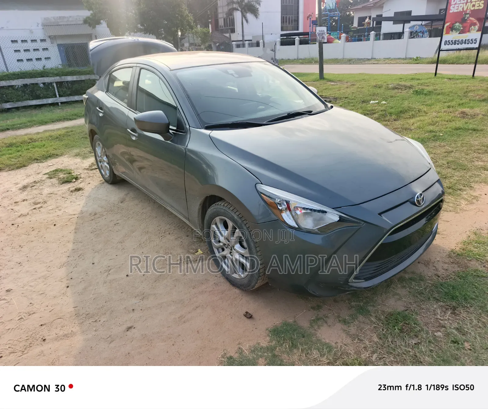 Toyota Yaris 2017 Gray