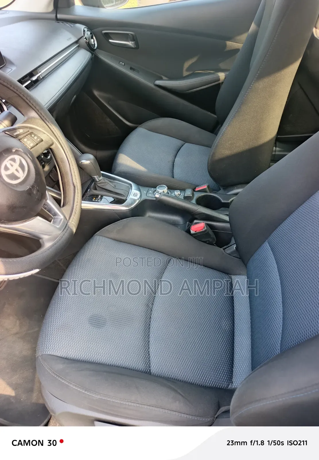Toyota Yaris 2017 Gray