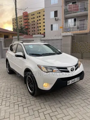 Toyota RAV4 Limited AWD (2.5L 4cyl 6A) 2016 White