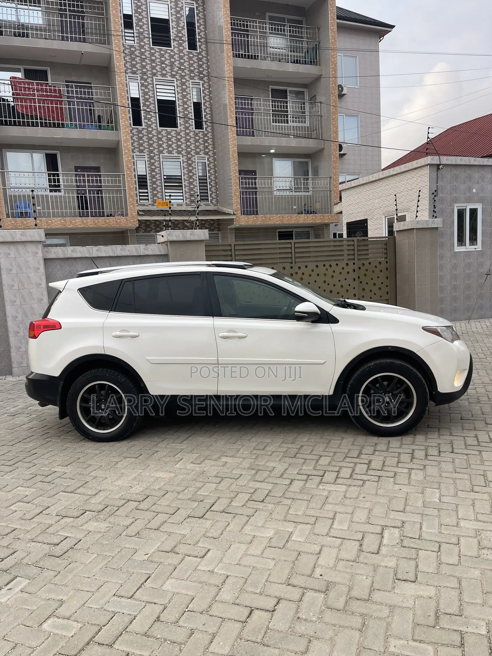 Toyota RAV4 Limited AWD (2.5L 4cyl 6A) 2016 White