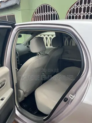 Toyota Vitz 2010 Gray