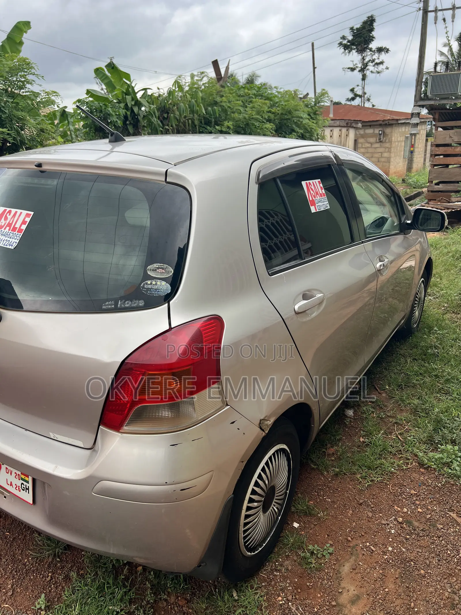 Toyota Vitz 2010 Gray
