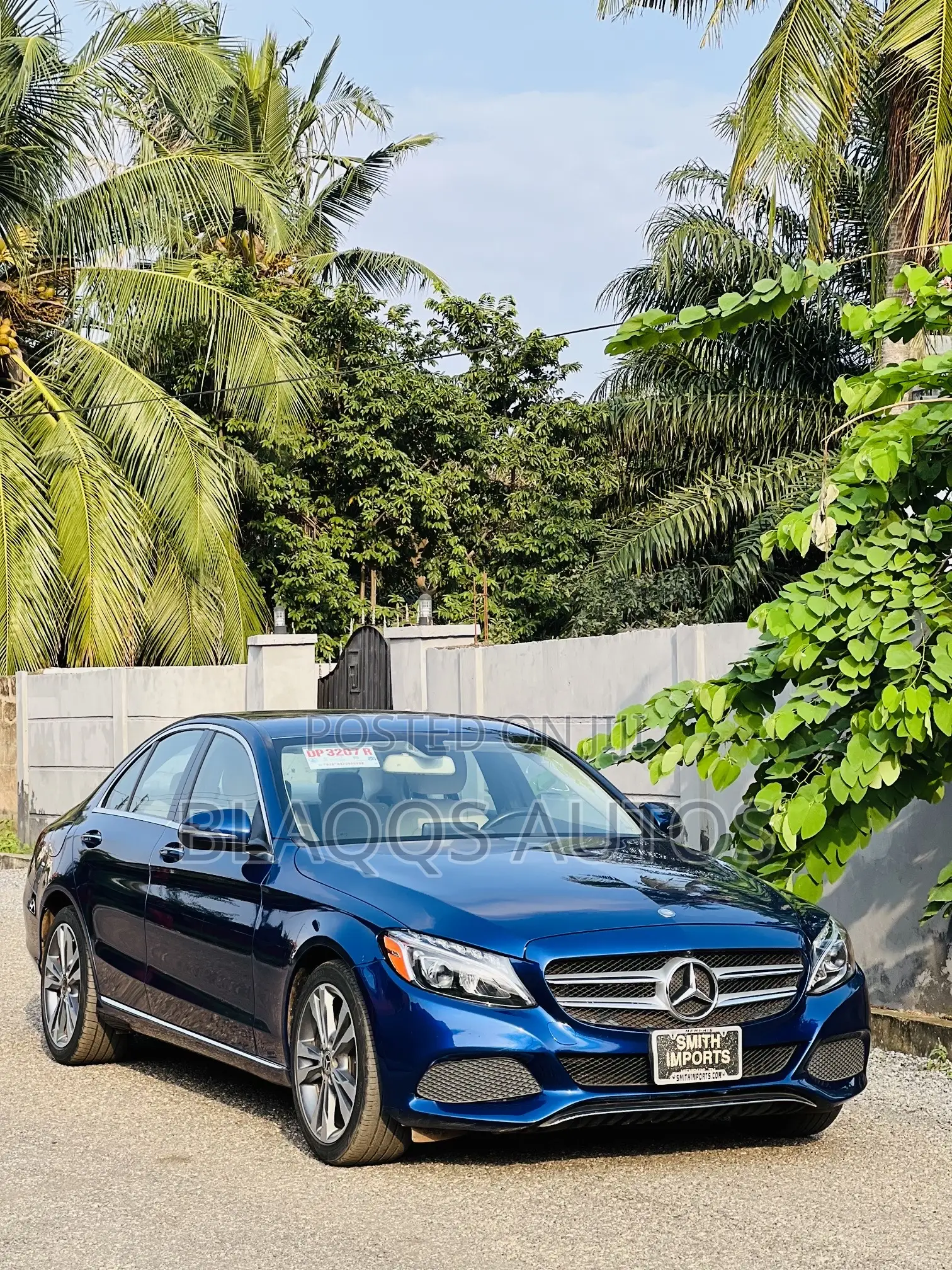Mercedes-Benz C300 2017 Blue